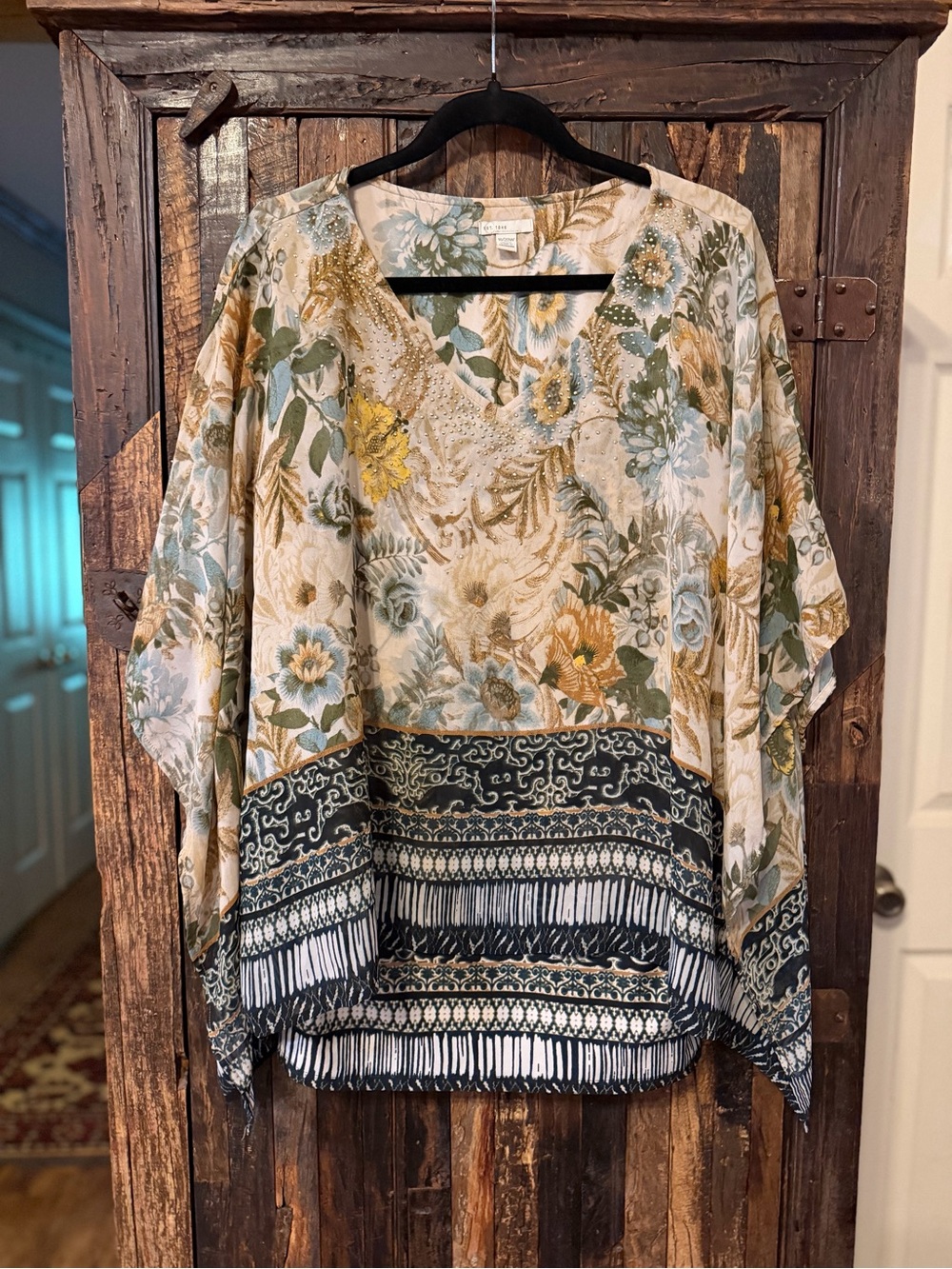 Cato Floral Rhinestone Poncho Tunic Top Women’s 18/20W Plus Boho